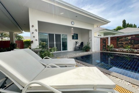 Villa in Hua Hin, Thailand 6 bedrooms № 163452 - photo 16