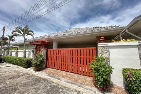 Villa in Hua Hin, Thailand 6 bedrooms № 163452 - photo 9