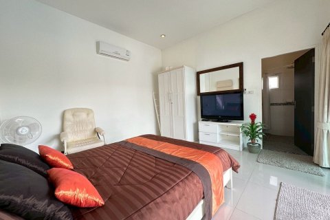 Villa in Hua Hin, Thailand 6 bedrooms № 163452 - photo 24