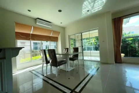 House in Prawet, Bangkok, Thailand 3 bedrooms № 163448 - photo 13