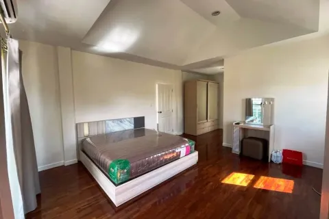 House in Prawet, Bangkok, Thailand 3 bedrooms № 163448 - photo 8