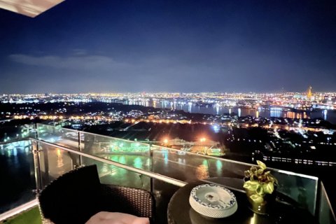 Condo in Bangkok, Thailand, 3 bedrooms № 142927 - photo 13