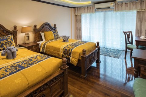 Propriété commerciale à Chiang Mai, Thaïlande 1486 m2 № 162771 - photo 3