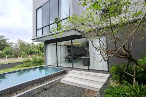 Вилла в Чиангмае, Таиланд с 4 спальнями № 162775 - фото 21