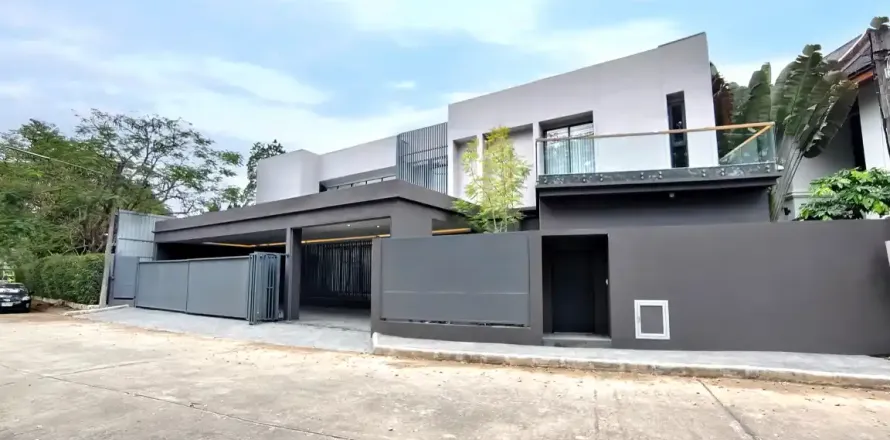 Вилла в Чиангмае, Таиланд с 4 спальнями  № 162775