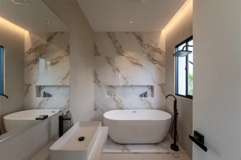 Вилла в Чиангмае, Таиланд с 5 спальнями № 162770 - фото 14