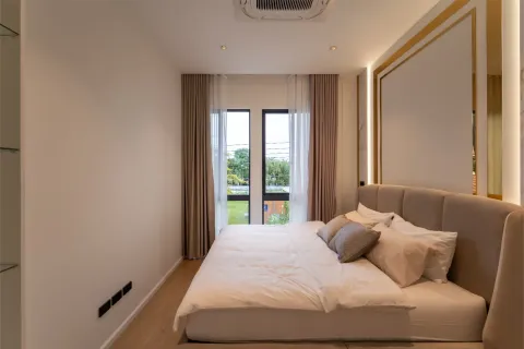 Villa in Chiang Mai, Thailand 5 bedrooms № 162770 - photo 15