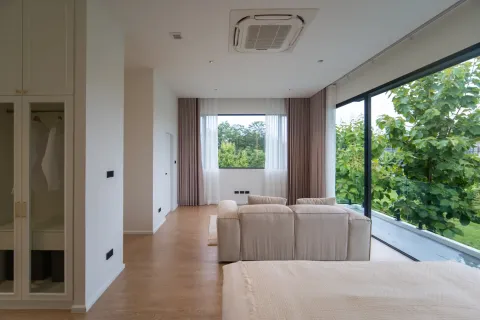 Villa in Chiang Mai, Thailand 5 bedrooms № 162770 - photo 10