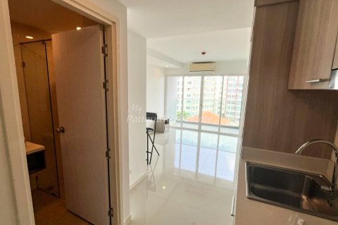 สตูดิโอในคอนโดมิเนียมในบางเสร่, ประเทศไทย № 205301