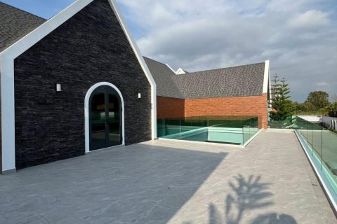 Villa à Pattaya, Thaïlande 4 chambres № 172581 - photo 2