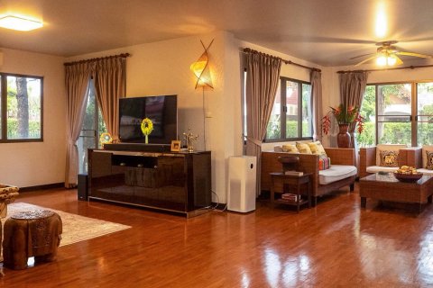 Дом в Чиангмае, Таиланд с 4 спальнями № 172576 - фото 17