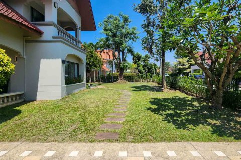 Дом в Чиангмае, Таиланд с 4 спальнями № 172576 - фото 26
