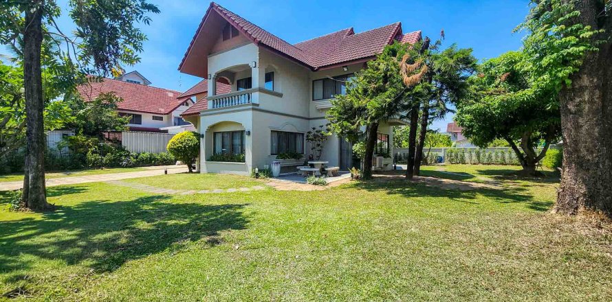 Дом в Чиангмае, Таиланд с 4 спальнями № 172576