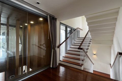 Condo in Yan Nawa, Bangkok, Thailand, 3 bedrooms № 201284 - photo 9