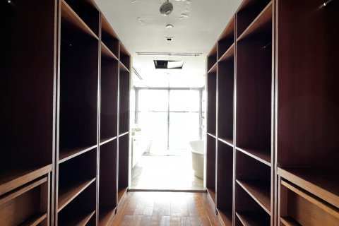 คอนโดมิเนียมในยานนาวา, กรุงเทพฯ, ประเทศไทย, 3 ห้องนอน № 201282 - รูปถ่าย 14