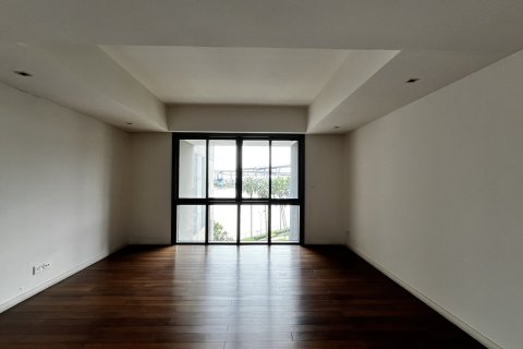 คอนโดมิเนียมในยานนาวา, กรุงเทพฯ, ประเทศไทย, 3 ห้องนอน № 201282 - รูปถ่าย 11
