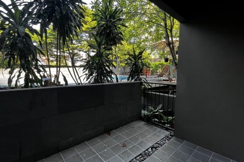 Condo in Khlong Toei, Bangkok, Thailand, 2 bedrooms № 201286 - photo 10