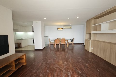คอนโดมิเนียมในคลองเตย, กรุงเทพฯ, ประเทศไทย, 2 ห้องนอน № 201287 - รูปถ่าย 6
