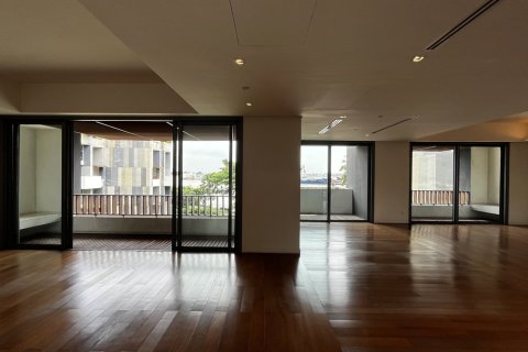 Condo in Yan Nawa, Bangkok, Thailand, 3 bedrooms № 201283 - photo 2