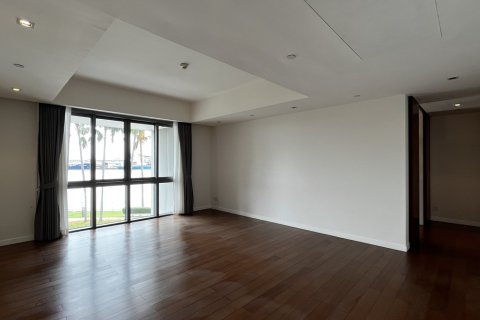 Condo in Yan Nawa, Bangkok, Thailand, 4 bedrooms № 201281 - photo 3