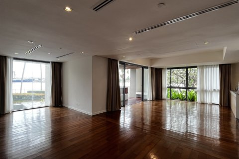 Condo in Yan Nawa, Bangkok, Thailand, 4 bedrooms № 201281 - photo 14