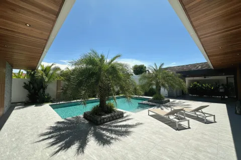 Villa on Nai Harn Beach, Thailand 4 bedrooms № 116515 - photo 2