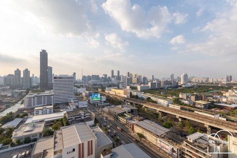 Кондоминиум с 2 спальнями в Хуай Кванге, Бангкок, Таиланд № 155889 - фото 11