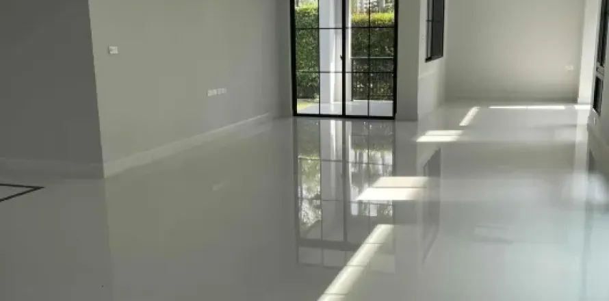 Haus in Saphan Sung, Bangkok, Thailand 5 Schlafzimmer № 217051