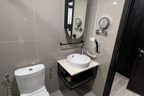 Condo in Bangkok, Thailand, 2 bedrooms  № 185741 - photo 6