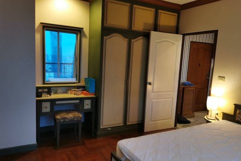 Condo à Bang Rak, Bangkok, Thaïlande, 2 chambres  № 147865 - photo 4