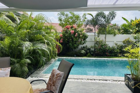 Villa in Hua Hin, Thailand 2 bedrooms № 147861 - photo 13