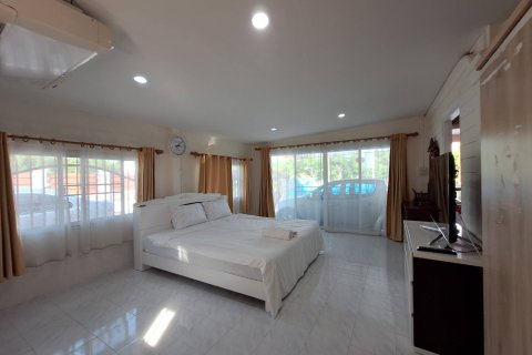 House in Hua Hin, Thailand 6 bedrooms № 147867 - photo 7