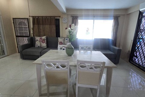 House in Hua Hin, Thailand 6 bedrooms № 147867 - photo 14