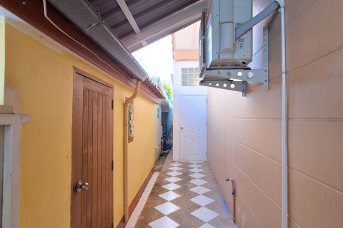 House in Hua Hin, Thailand 6 bedrooms № 147867 - photo 30