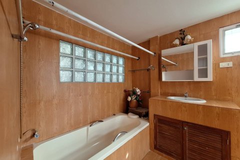 House in Hua Hin, Thailand 6 bedrooms № 147867 - photo 14