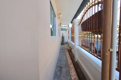 House in Hua Hin, Thailand 6 bedrooms № 147867 - photo 6