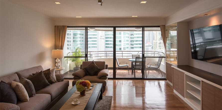 Appartement à Bangkok, Thaïlande 4 chambres № 190222