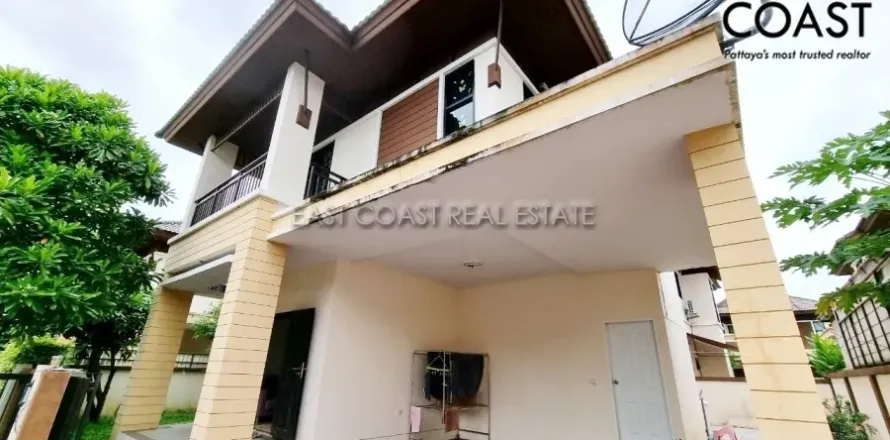 Casa de 3 dormitorios en Pattaya, Tailandia № 212671