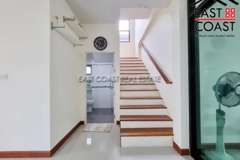 Casa de 3 dormitorios en Pattaya, Tailandia № 212671 - foto 8