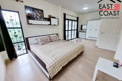 Casa de 3 dormitorios en Pattaya, Tailandia № 212671 - foto 11