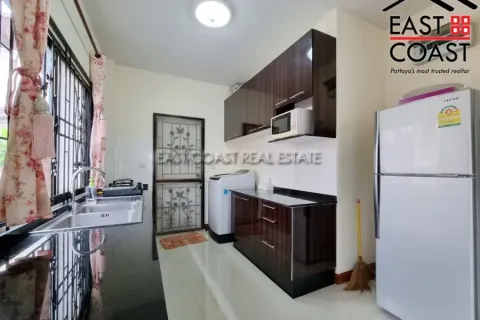 Casa de 3 dormitorios en Pattaya, Tailandia № 212671 - foto 3