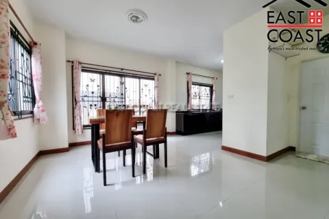 Casa de 3 dormitorios en Pattaya, Tailandia № 212671 - foto 5