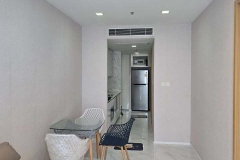 Condo à Watthana, Bangkok, Thaïlande, 2 chambres  № 172006 - photo 5