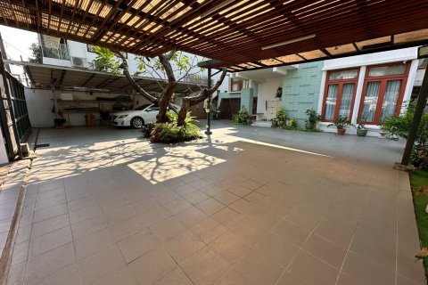 Maison à Dusit, Bangkok, Thaïlande 5 chambres № 172008 - photo 3