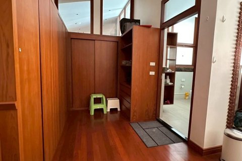 Maison à Dusit, Bangkok, Thaïlande 5 chambres № 172008 - photo 16