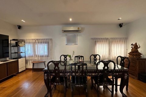 Maison à Dusit, Bangkok, Thaïlande 5 chambres № 172008 - photo 10