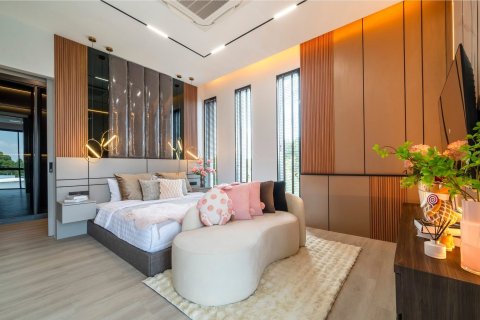 Вилла в Паттайе, Таиланд с 5 спальнями  № 172004 - фото 4