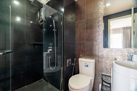 Студия в кондо в Клонг Тоэй, Бангкок, Таиланд № 148145 - фото 4