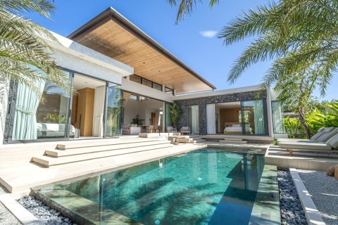Villa in Phuket, Thailand 3 bedrooms № 148147 - photo 2