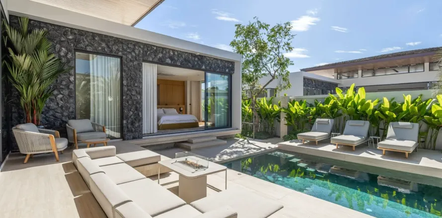Villa in Phuket, Thailand 3 bedrooms № 148147